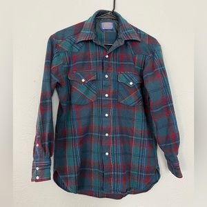 Pendleton Wool Flannel with Pearl Snaps Size Medium